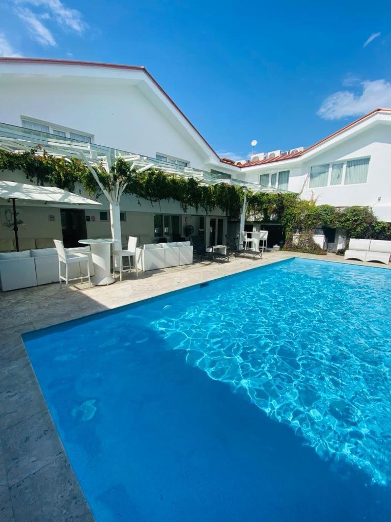 Isabella Boutique Hotel Сан Педро Сула Екстериор снимка