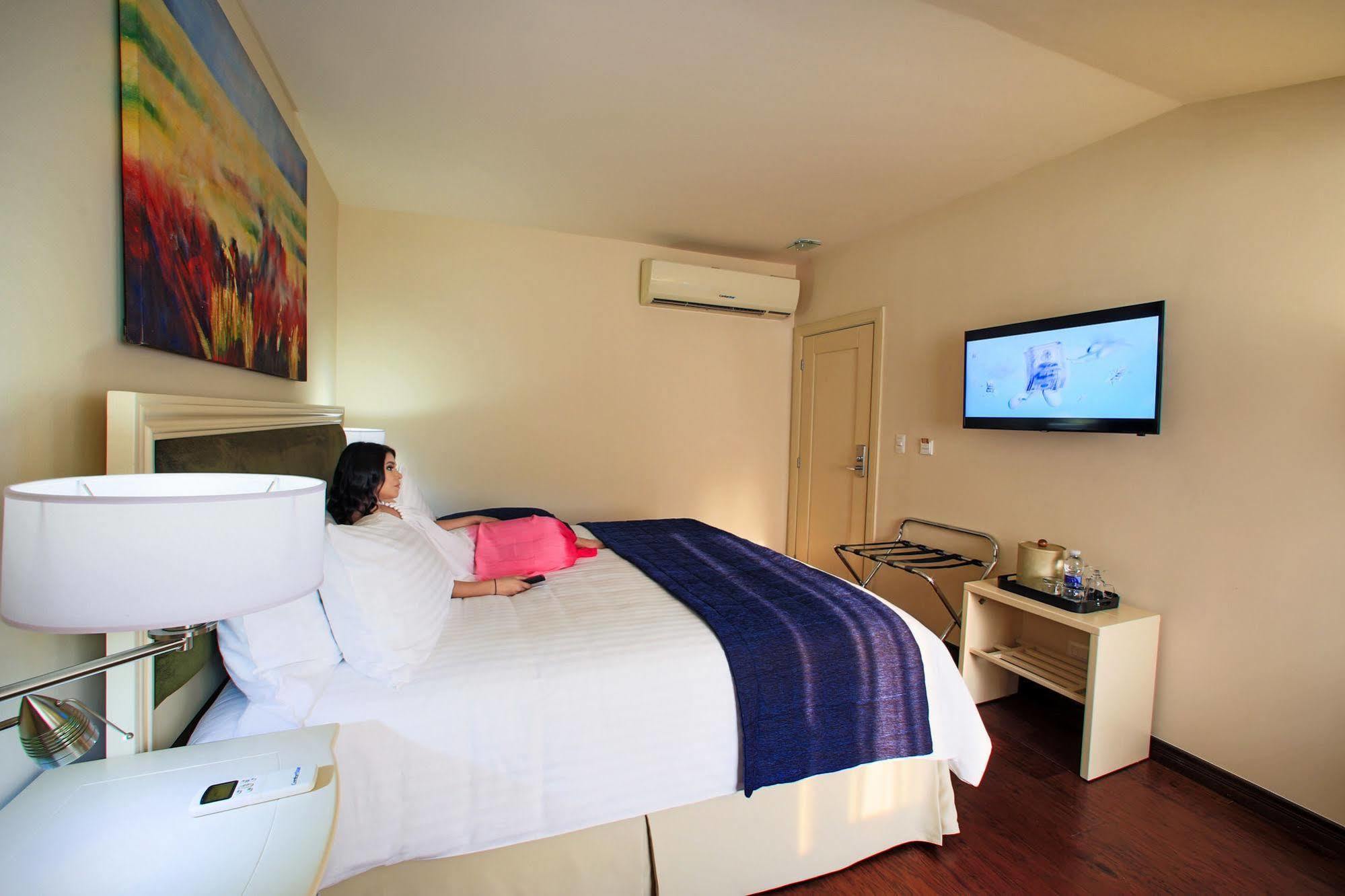 Isabella Boutique Hotel Сан Педро Сула Екстериор снимка
